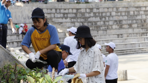 Hàng nghìn người xuống đường dọn rác vì Sa Pa xanh sạch đẹp