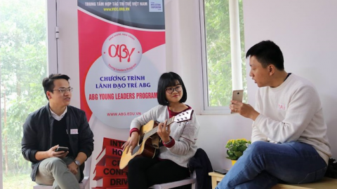 Cấp học bổng 'Lãnh đạo xuyên khủng hoảng' cho 30 doanh nhân trẻ