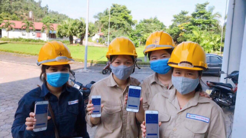 Công đoàn các doanh nghiệp đẩy mạnh tuyên truyền cài đặt Bluezone