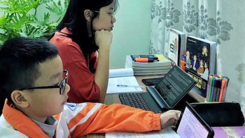 Doanh nghiệp góp sức trong chương trình 'Sóng và máy tính cho em'