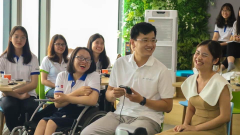Tiếp lửa hy vọng cho sinh viên