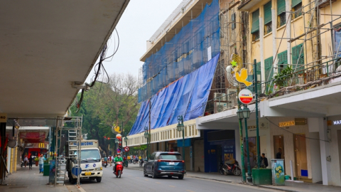 'Thay áo' mặt phố Tràng Tiền
