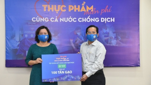 Van Phuc Group ủng hộ 10.000 phần quà cho các hoàn cảnh khó khăn do dịch bệnh Covid -19