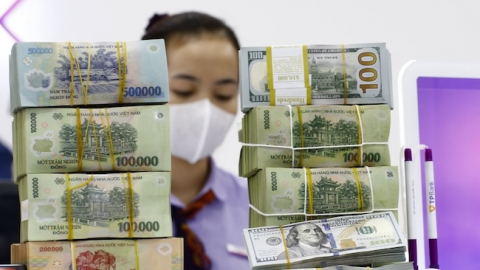 Dự báo lãi suất tiếp tục đi ngang