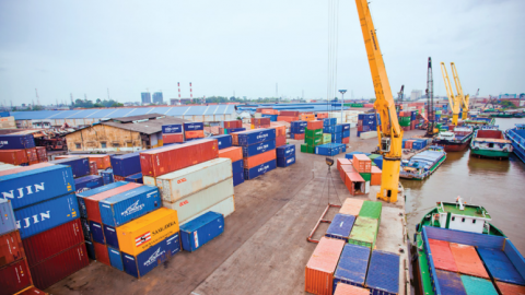 Nhập siêu 16,3 tỷ USD từ Trung Quốc