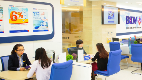 Không khó để gửi tiền ngân hàng an toàn