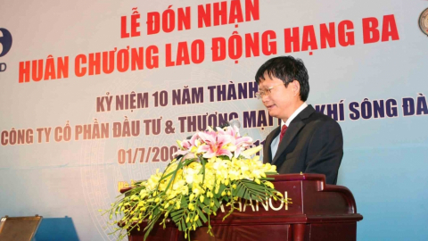 Bắt tạm giam em trai ông Đinh La Thăng để điều tra hành vi tham ô tài sản