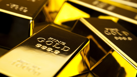 Giá vàng hôm nay 5/1: Leo thang khi nhà đầu tư ồ ạt mua vào.