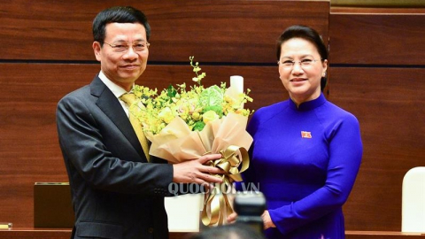 Ông Nguyễn Mạnh Hùng chính thức giữ chức vụ Bộ trưởng Bộ Thông tin và Truyền thông