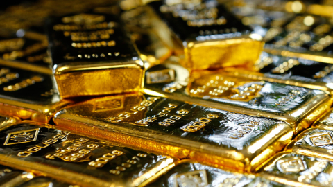 Giá vàng hôm nay 31/5: Tăng vững chắc khi USD giảm nhiệt