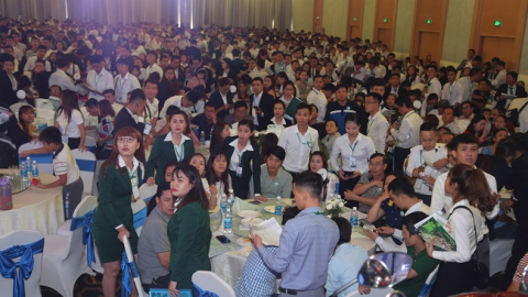 'Cháy hàng' ngày giới thiệu Phúc An Garden
