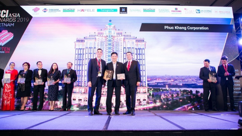Phúc Khang nhận giải Top 10 nhà phát triển Bất động sản hàng đầu Việt Nam