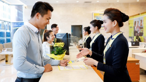 Gửi tiền tiết kiệm, săn deal khuyến mại dịp Tết