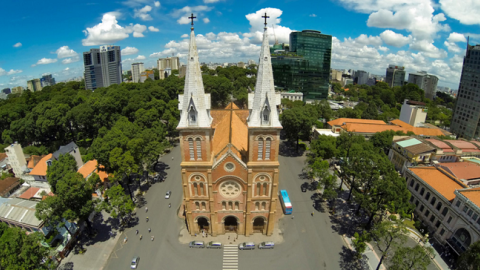 Đầu xuân đi lễ nhà thờ