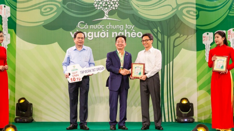 Bầu Hiển tiếp tục hỗ trợ 30 tỷ đồng cho Quỹ “Vì người nghèo”