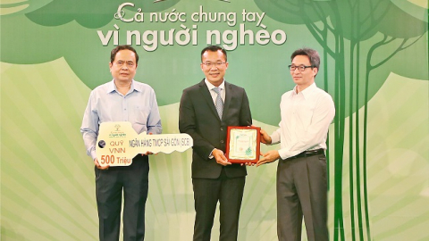 SCB hướng về miền Trung thương yêu