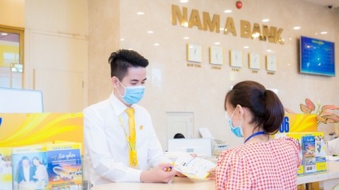 Nam A Bank tặng 2 phòng cách ly áp lực âm và 40 giường y tế chống dịch Covid-19