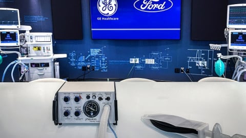 Ford sản xuất 50.000 máy thở trong 100 ngày tại Mỹ