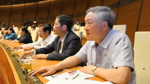 Quốc hội phê chuẩn 2 phó thủ tướng và 12 bộ trưởng