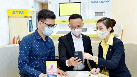 Nam A Bank ra mắt dịch vụ chuyển khoản nhanh NAPAS 247 bằng mã QR