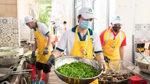 Bữa cơm yêu thương - Chia sẻ để gần nhau hơn