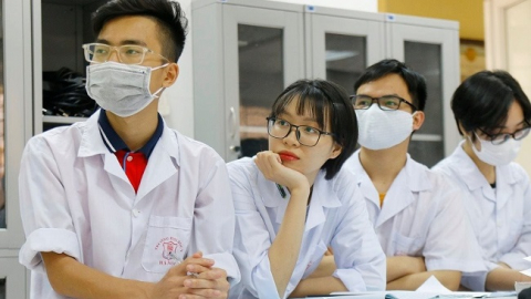 Học phí đại học sẽ tăng 13% mỗi năm từ năm học 2022 - 2023