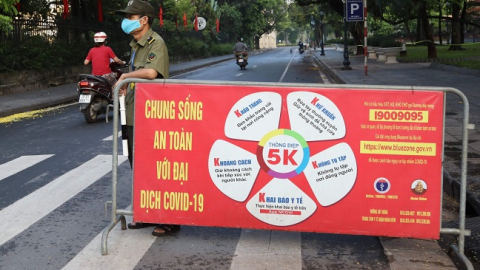 Hà Nội siết chặt việc cấp và sử dụng giấy đi đường