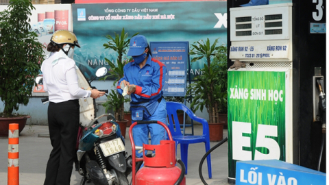 Xăng E5: Lộ trình từ 1/1/2018 không thể thay đổi