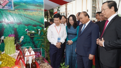 Thủ tướng: 'Dòng chảy thương mại cửa khẩu đọng lại phần nhỏ, Lạng Sơn sẽ khác'