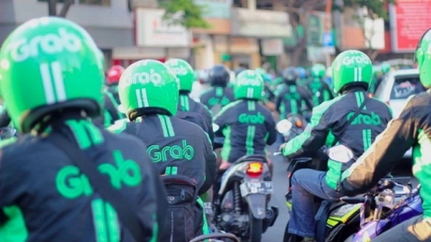 Uber, Grab về chung một nhà: Tài xế, doanh nghiệp lo trước sức ép độc quyền?