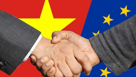 Sau EVFTA, 2 ngân hàng nào sẽ nới room ngoại lên 49%?