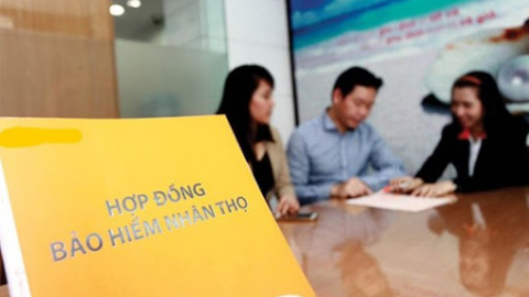 Doanh thu bảo hiểm tăng mạnh giữa đại dịch