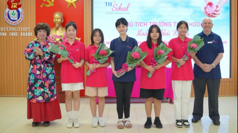 Chủ tịch hệ thống trường TH School chào đón khóa học sinh đầu tiên của TH School cơ sở Vinh