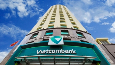 Vietcombank lãi lớn bất chấp nguồn thu giảm