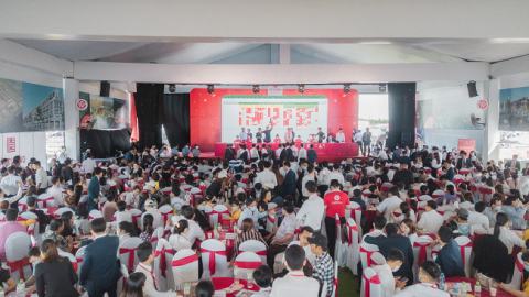 Tứ giác thương mại Bến Thành Pearl bùng nổ ngay lần đầu ra mắt