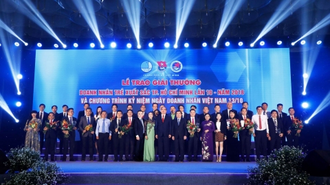 TP. HCM vinh danh 17 doanh nhân trẻ xuất sắc năm 2018