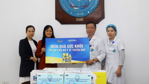 Vinamilk tri ân đội ngũ y bác sĩ tuyến đầu
