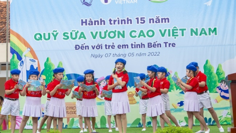 Vinamilk khởi động hành trình năm thứ 15 của Quỹ sữa Vươn cao việt Nam tại nhiều địa phương