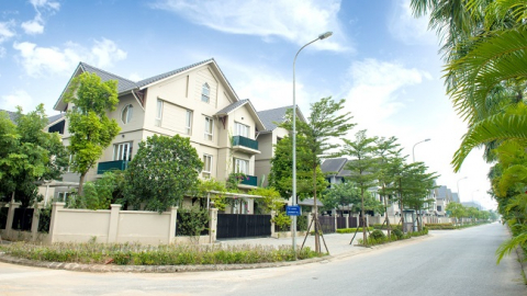 Có tiền, đầu tư gì ở Hà Nội mang lại lợi ích kép?