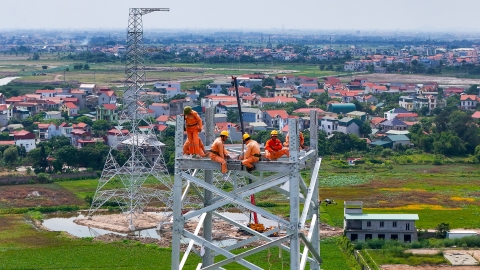 Lưới điện vẫn là 'nút cổ chai' khó mở
