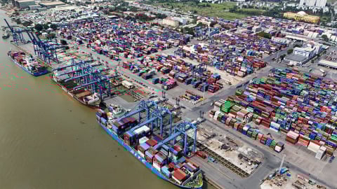 Fitch Ratings hạ dự báo tăng trưởng kinh tế Việt Nam