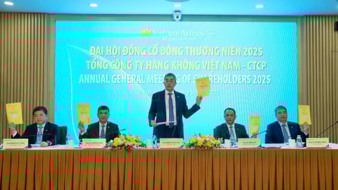 Vietnam Airlines báo lãi kỷ lục, đẩy mạnh mở rộng đội bay