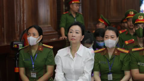 Chi trả tiền cho trái chủ Vạn Thịnh Phát