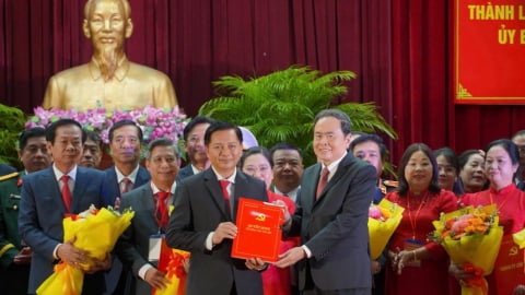 Ông Trần Văn Lâu làm Chủ tịch UBND TP Cần Thơ
