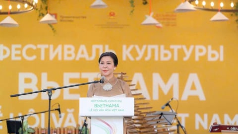 Phu nhân Ngô Phương Ly dự khai mạc Lễ hội văn hóa Việt Nam tại Nga
