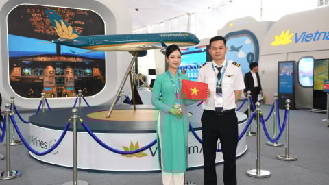 Dấu ấn Vietnam Airlines tại Triển lãm 80 năm Thành tựu đất nước  