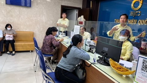 Vàng SJC ‘nhảy múa’ trước giờ thanh tra