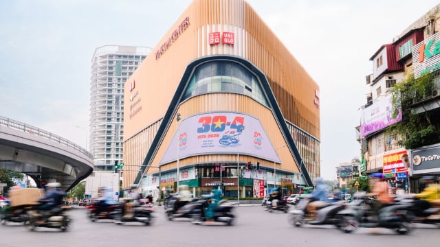 Vui hết nấc, ăn hết mình, chơi hết lễ với 'vũ trụ trải nghiệm' Vincom
