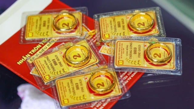 Giá vàng hôm nay 12/5: Trong nước giảm thêm 1 triệu đồng