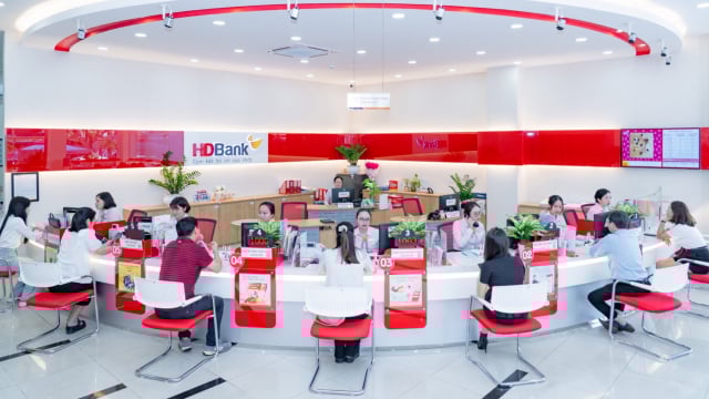  Đẩy mạnh kinh doanh số, HDBank báo lãi gần 10.100 tỷ đồng sau nửa năm